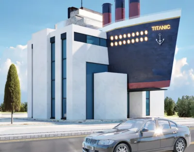 Titanic themed house